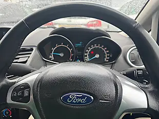 Used 2016 Ford Fiesta Zetec Silver - Interior and Exterior details 11