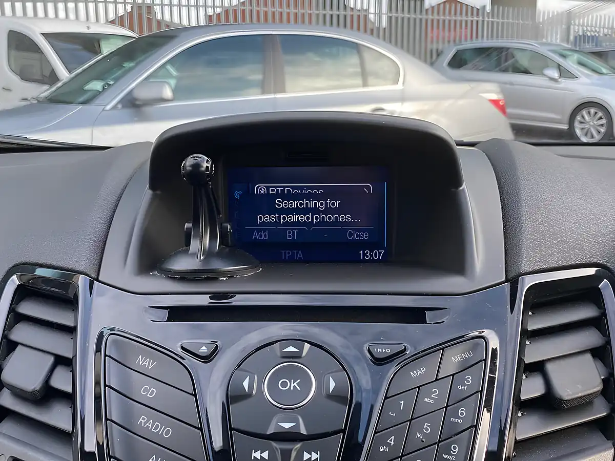 Used 2016 Ford Fiesta Zetec Silver - Interior and Exterior details 18