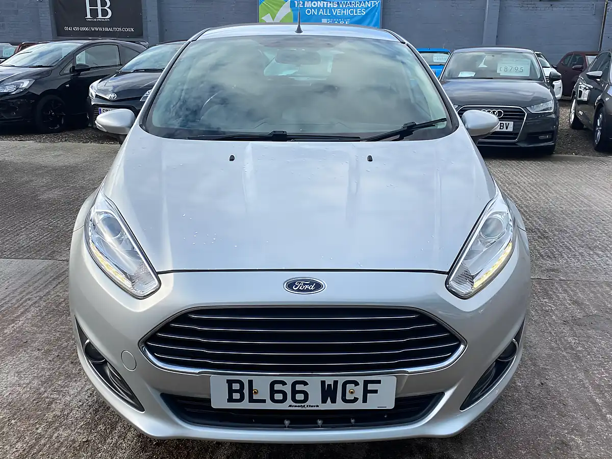 Used 2016 Ford Fiesta Zetec Silver - Interior and Exterior details 4