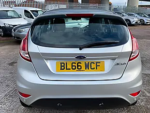 Used 2016 Ford Fiesta Zetec Silver - Interior and Exterior details 8