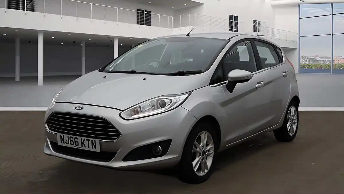 Used 2016 Ford Fiesta Zetec Silver - Interior and Exterior details 2