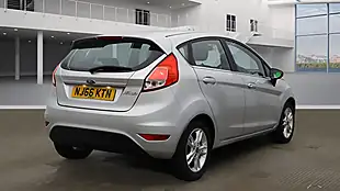 Used 2016 Ford Fiesta Zetec Silver - Interior and Exterior details 4