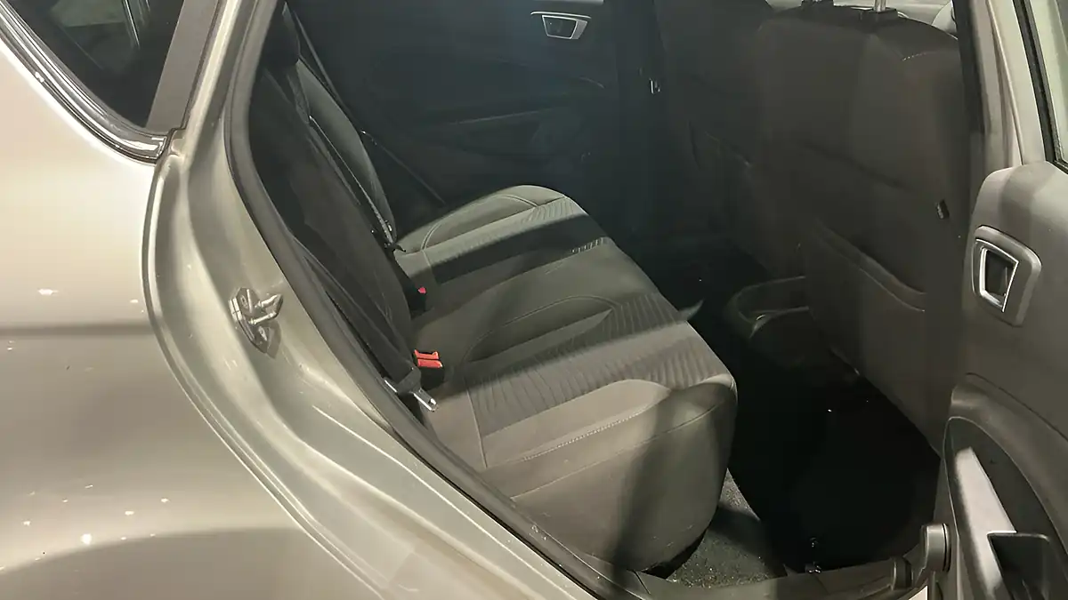 Used 2016 Ford Fiesta Zetec Silver - Interior and Exterior details 8