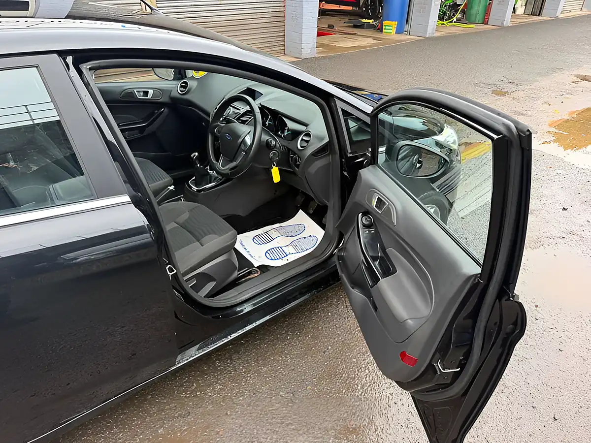 Used 2016 Ford Fiesta Zetec T Black - Interior and Exterior details 11