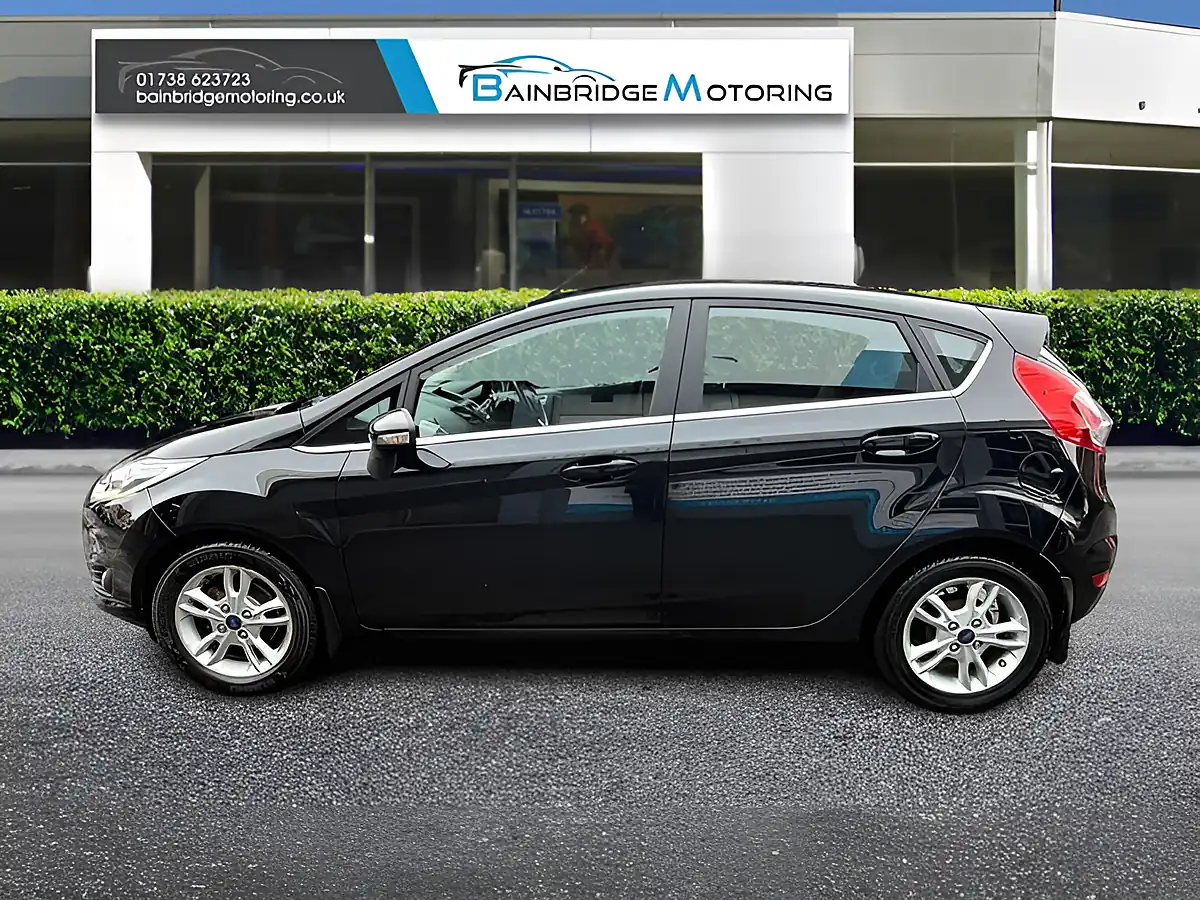 Used 2016 Ford Fiesta Zetec T Black - Interior and Exterior details 6