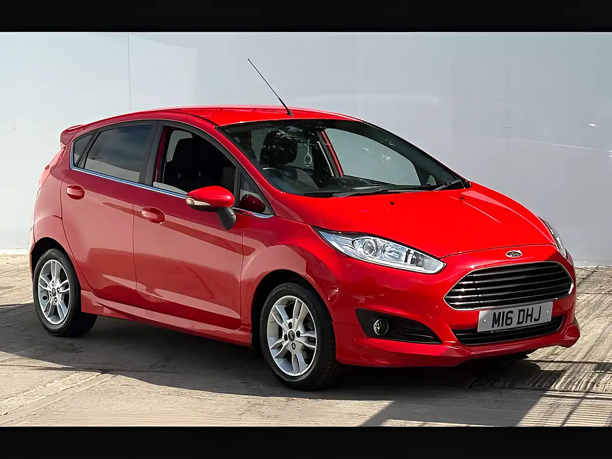 Used 2016 Ford Fiesta Zetec T Race Red - Front View