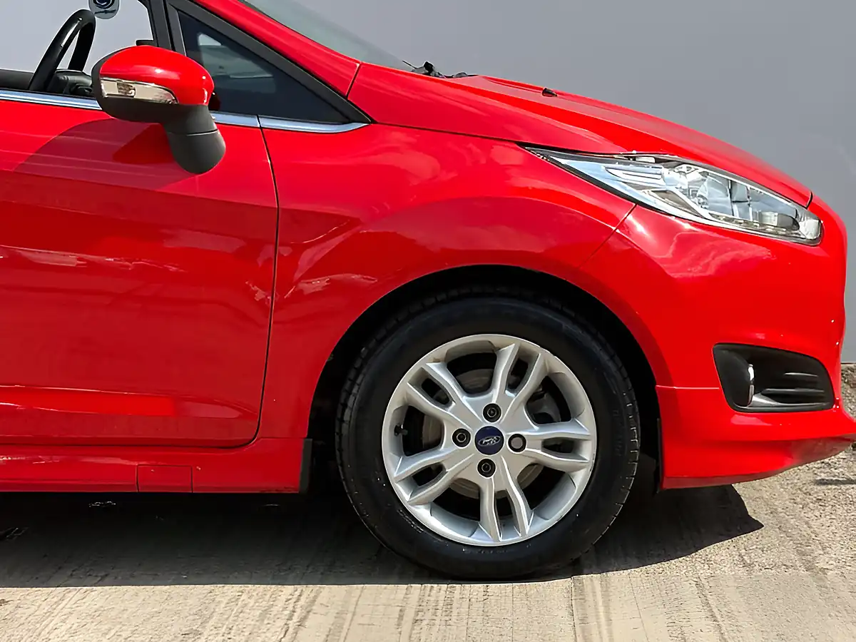 Used 2016 Ford Fiesta Zetec T Race Red - Interior and Exterior details 16