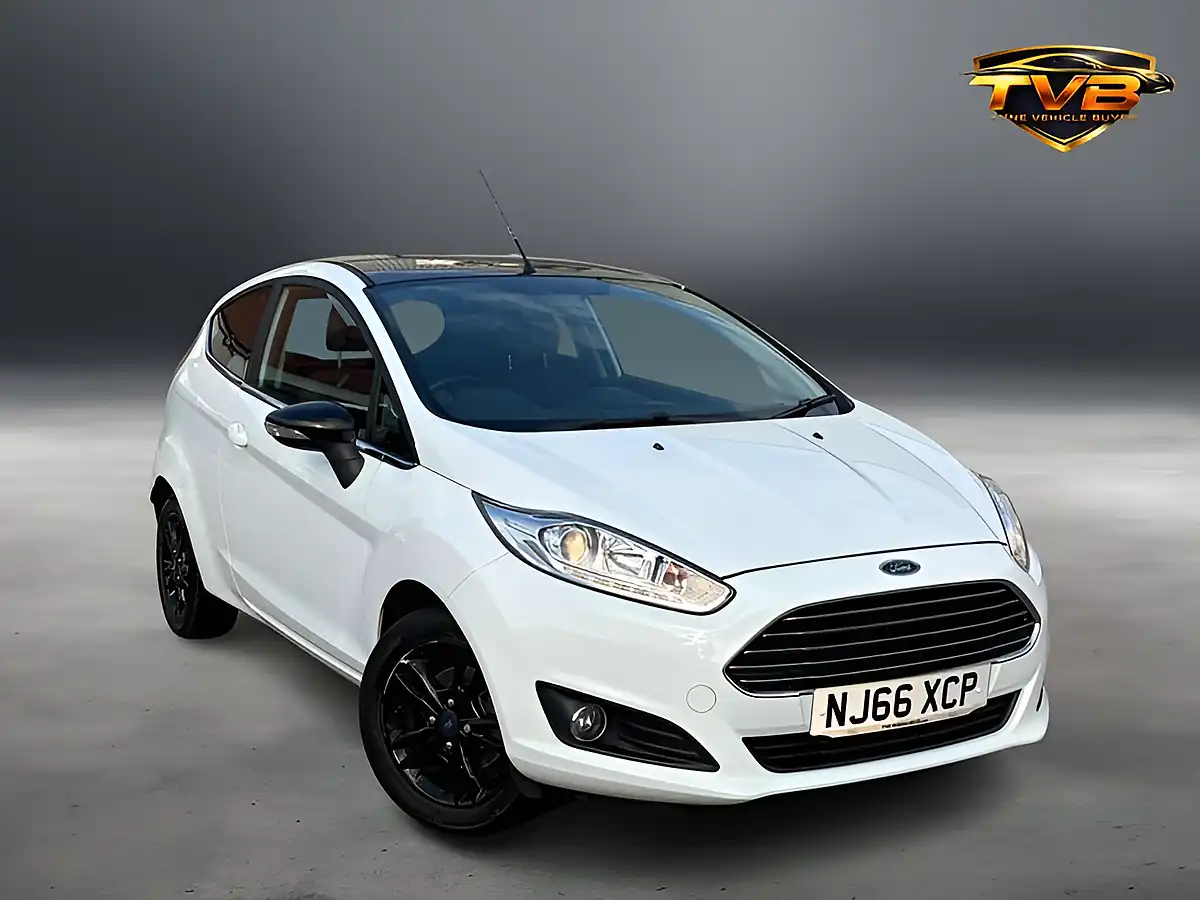 Used 2016 Ford Fiesta Zetec White Edition Autumn Frozen White - Front View