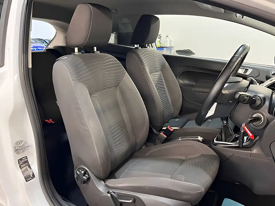 Used 2016 Ford Fiesta Zetec White Edition Autumn White - Interior and Exterior details 14
