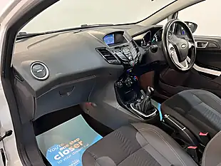 Used 2016 Ford Fiesta Zetec White Edition Autumn White - Interior and Exterior details 16