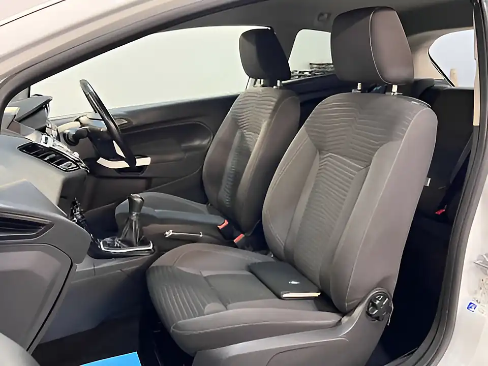 Used 2016 Ford Fiesta Zetec White Edition Autumn White - Interior and Exterior details 18