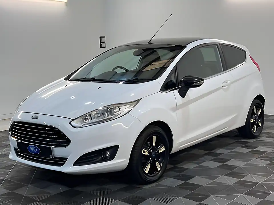 Used 2016 Ford Fiesta Zetec White Edition Autumn White - Interior and Exterior details 9