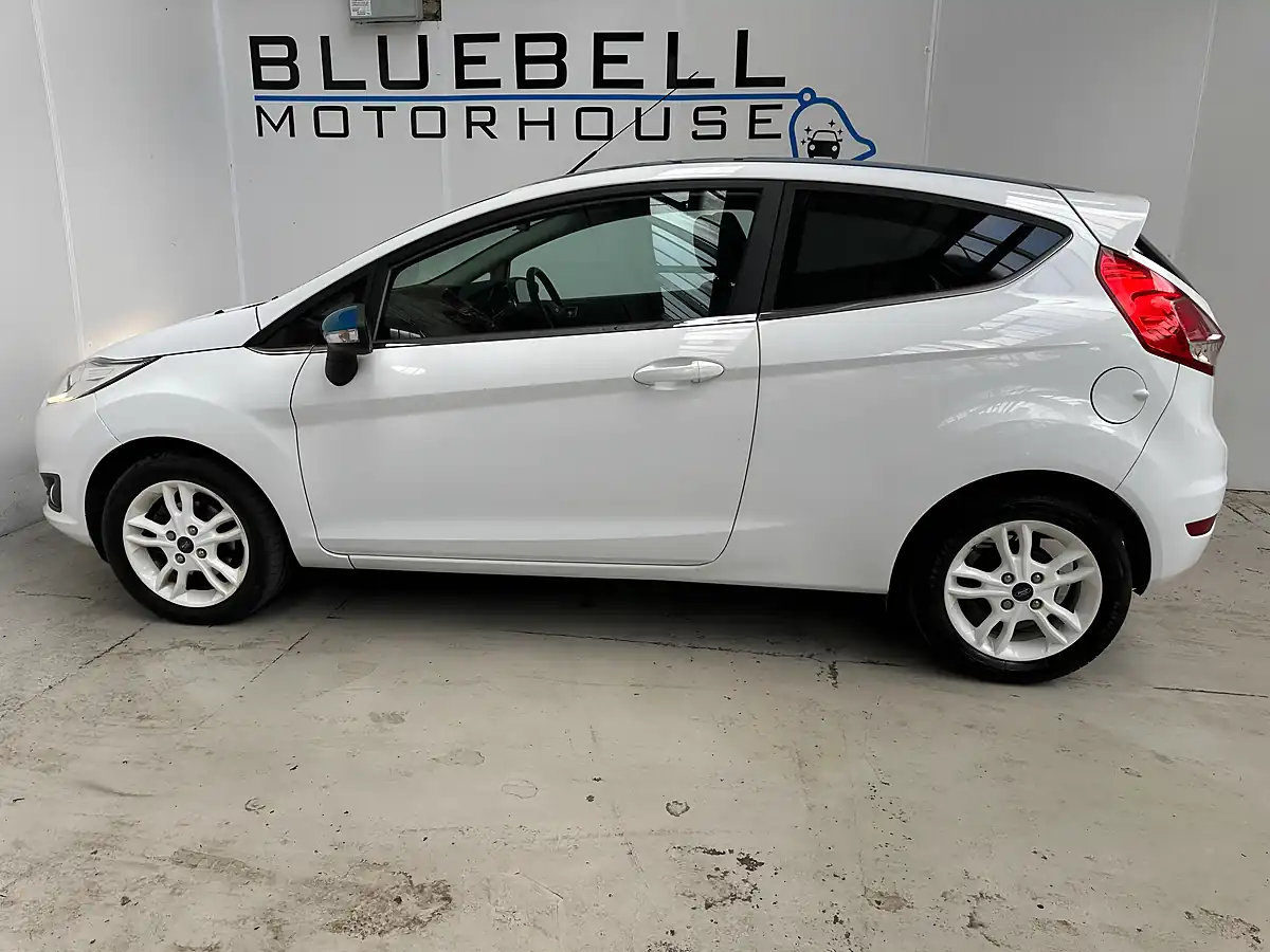 Used 2016 Ford Fiesta Zetec White Edition White - Interior and Exterior details 7