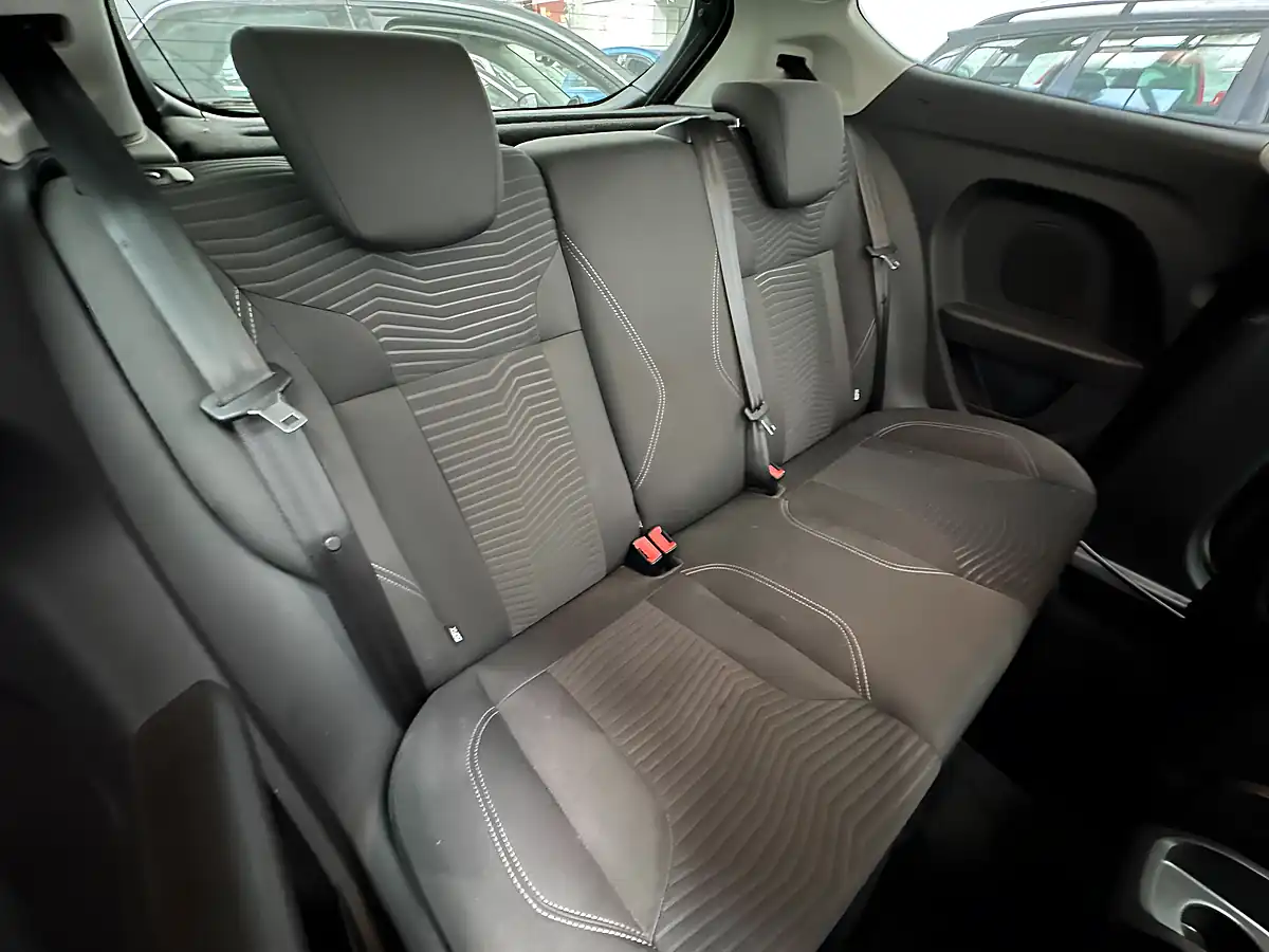 Used 2016 Ford Fiesta Zetec White Edition White - Interior and Exterior details 9