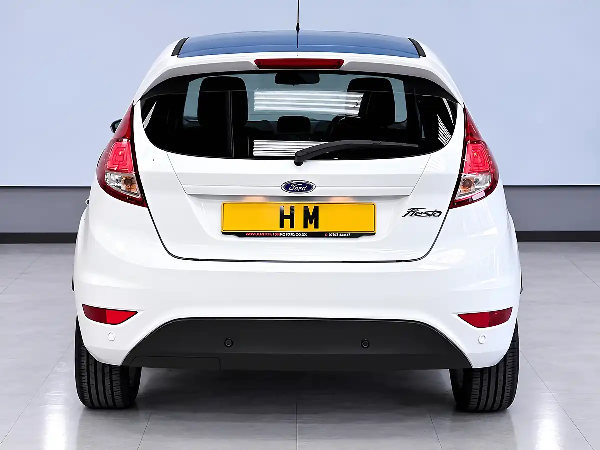 Used 2016 Ford Fiesta Zetec White Edition White - Interior and Exterior details 6