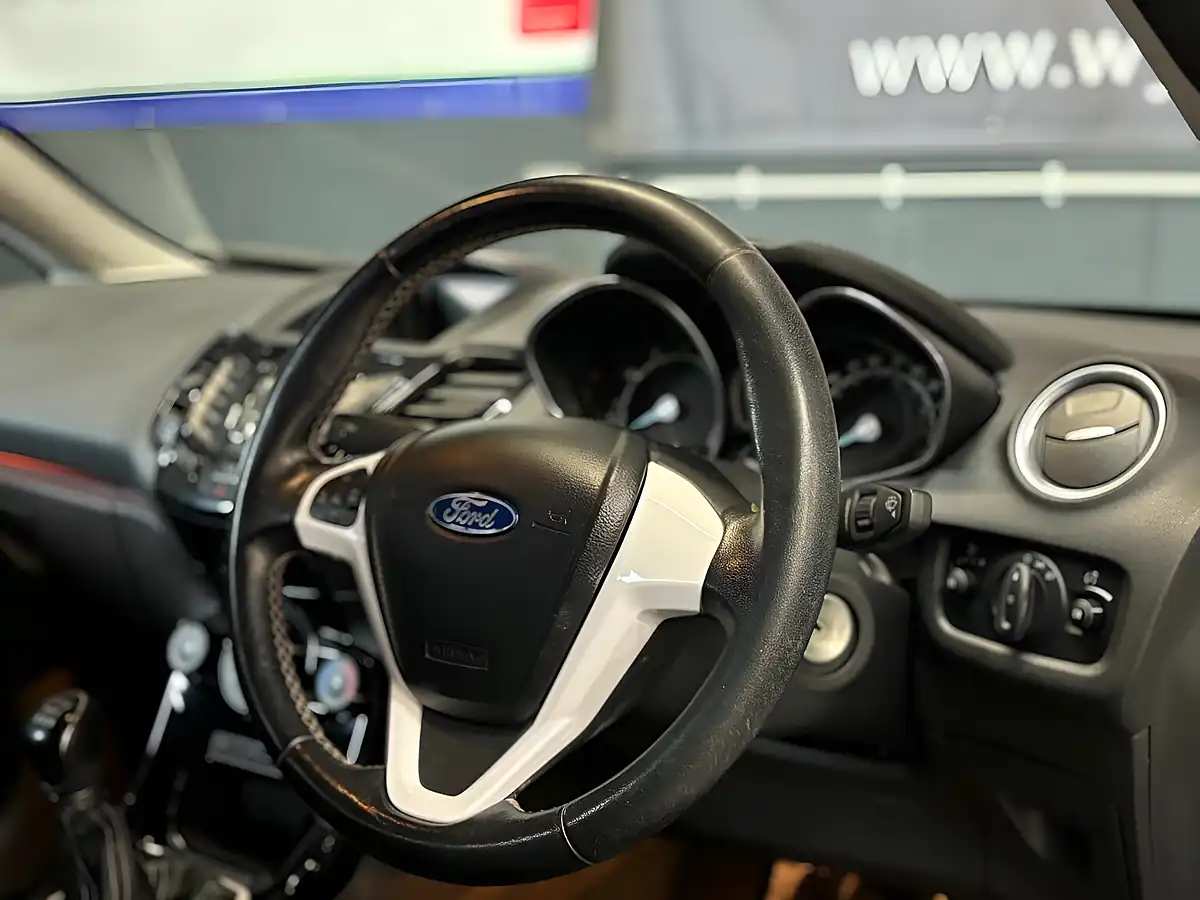 Used 2016 Ford Fiesta Zetec White Edition White - Interior and Exterior details 16