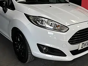 Used 2016 Ford Fiesta Zetec White Edition White - Interior and Exterior details 20