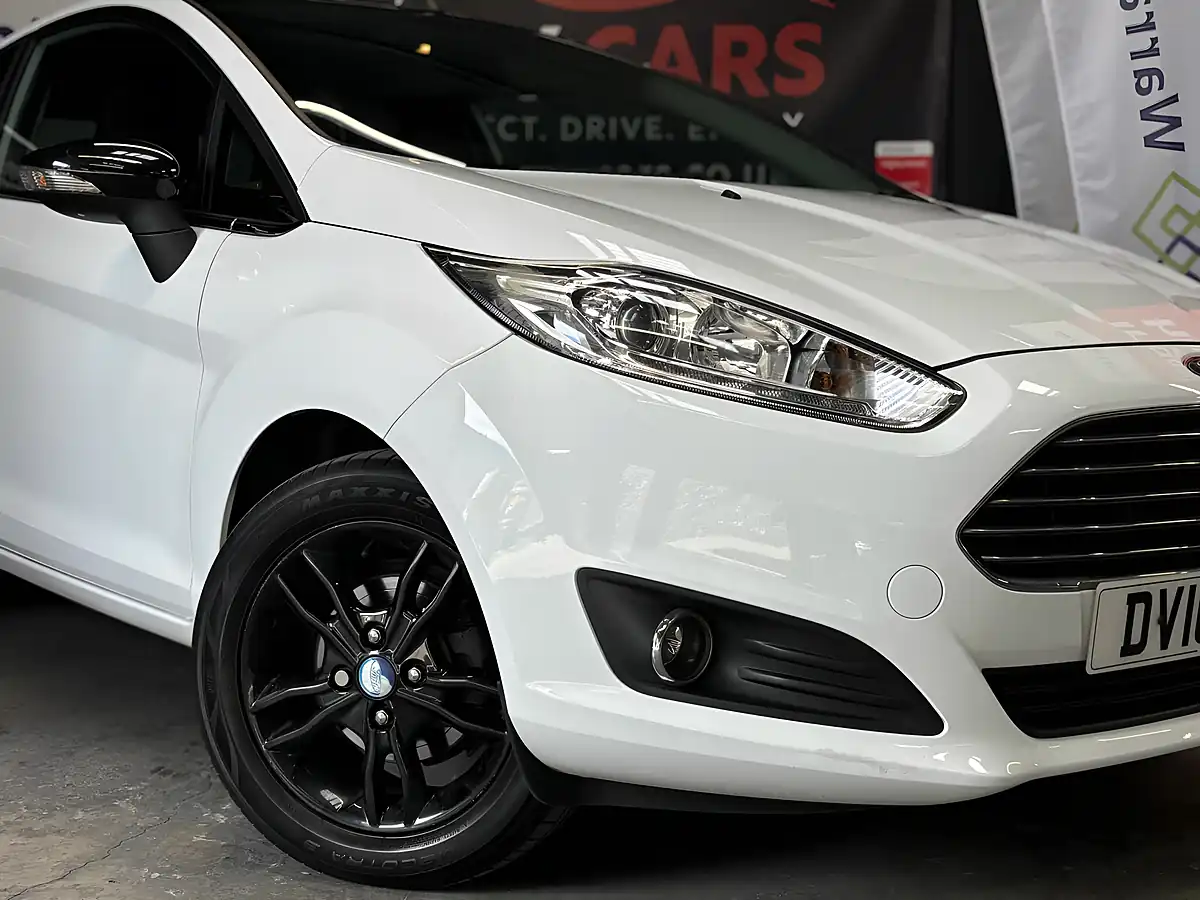 Used 2016 Ford Fiesta Zetec White Edition White - Interior and Exterior details 6
