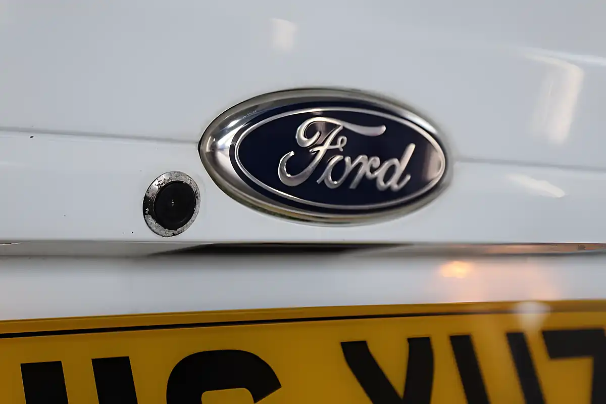 Used 2016 Ford Fiesta Zetec White Edition White - Interior and Exterior details 16