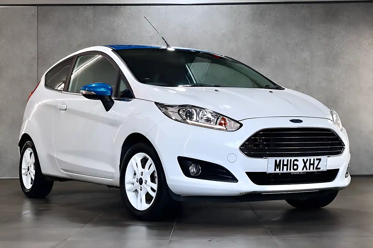 Used 2016 Ford Fiesta Zetec White Edition White - Interior and Exterior details 3
