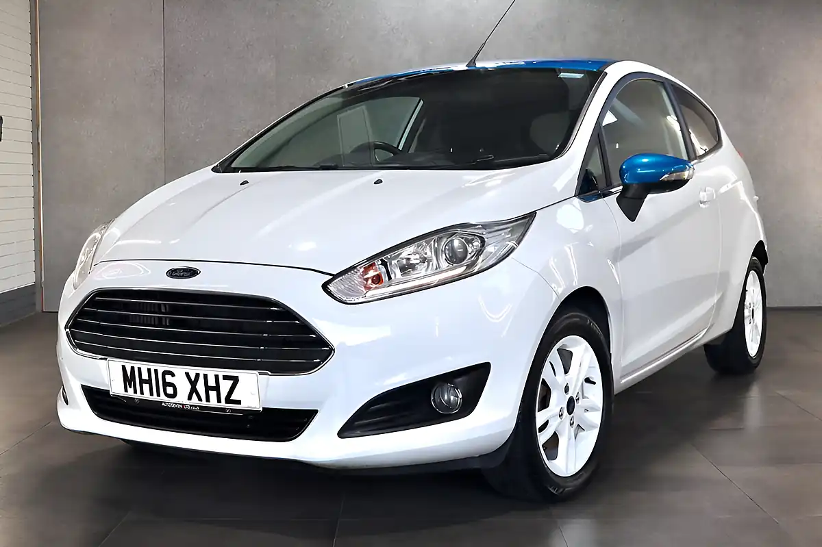 Used 2016 Ford Fiesta Zetec White Edition White - Interior and Exterior details 5