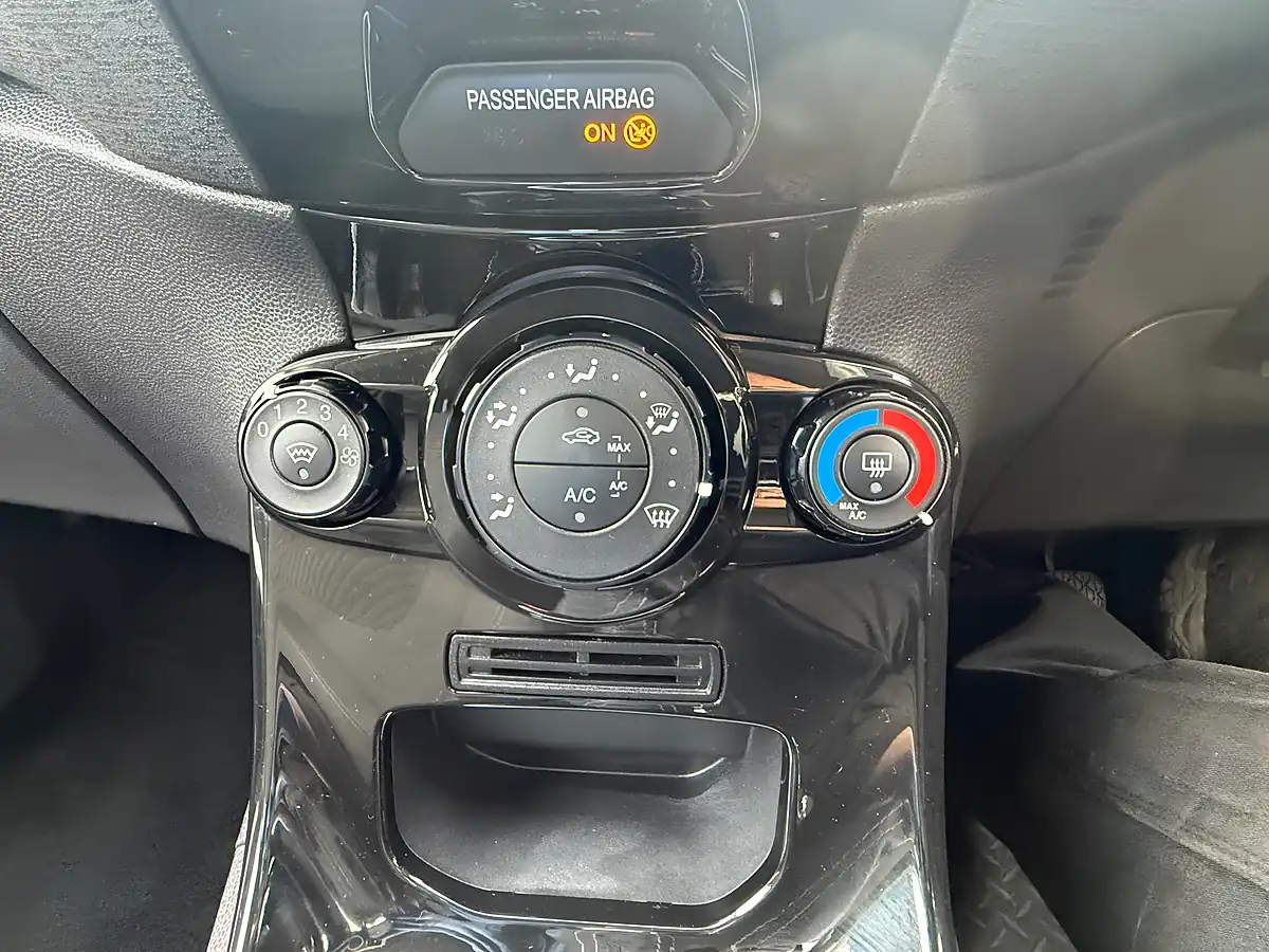 Used 2016 Ford Fiesta Zetec White Edition White - Interior and Exterior details 16