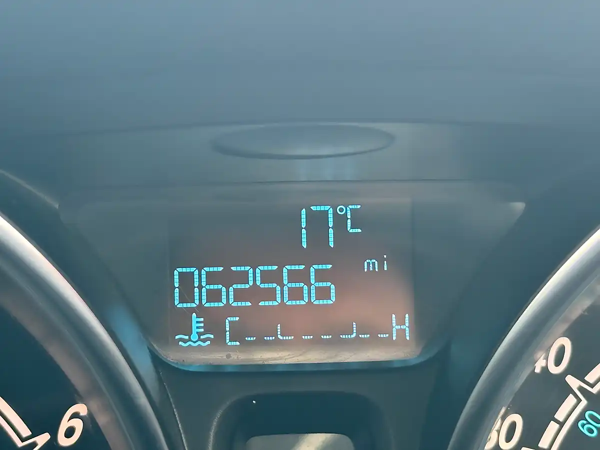 Used 2016 Ford Fiesta Zetec White Edition White - Interior and Exterior details 20
