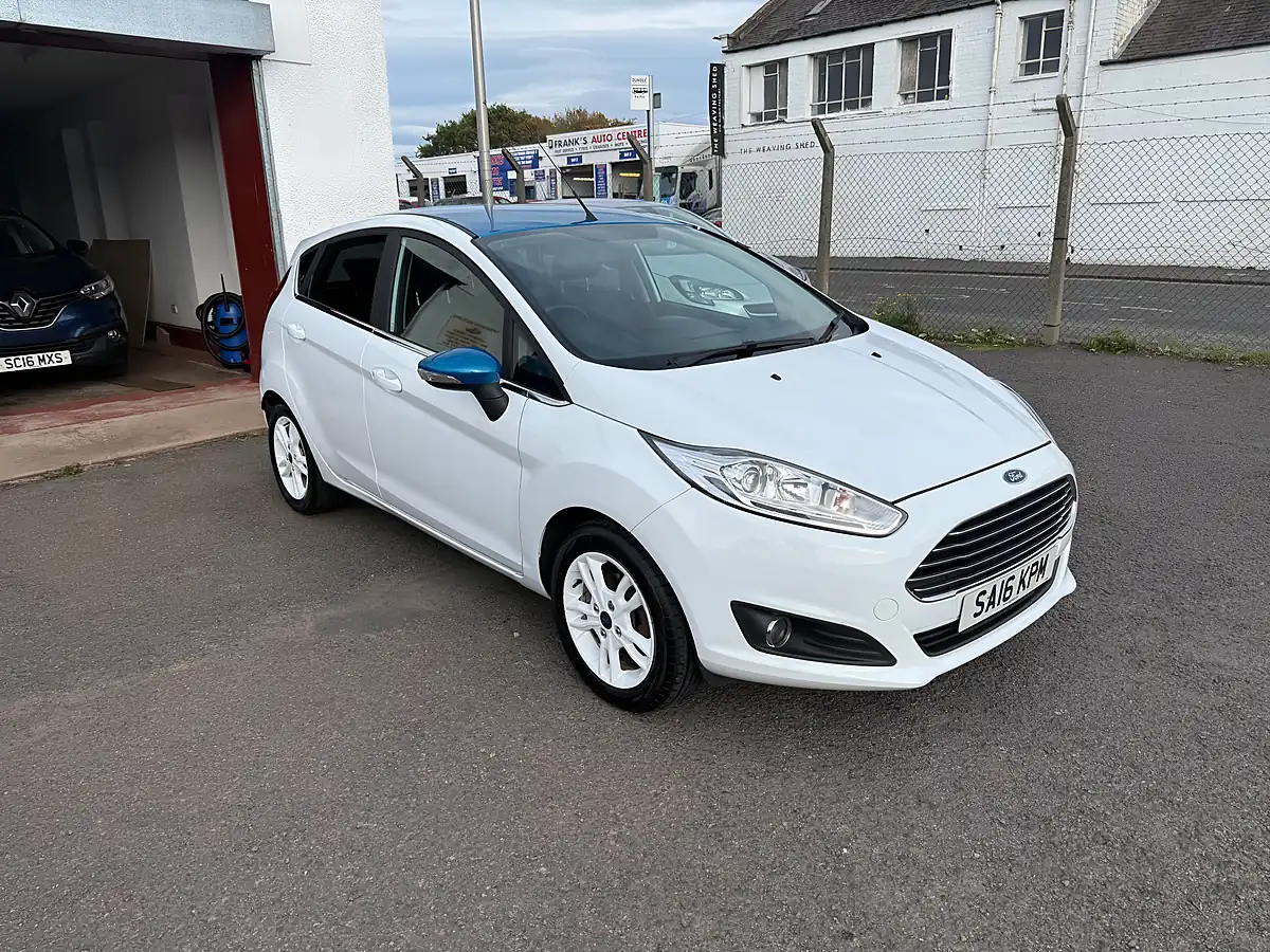 Used 2016 Ford Fiesta Zetec White Edition White - Interior and Exterior details 3