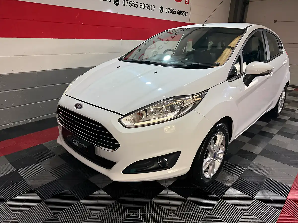 Used 2016 Ford Fiesta Zetec White - Interior and Exterior details 2