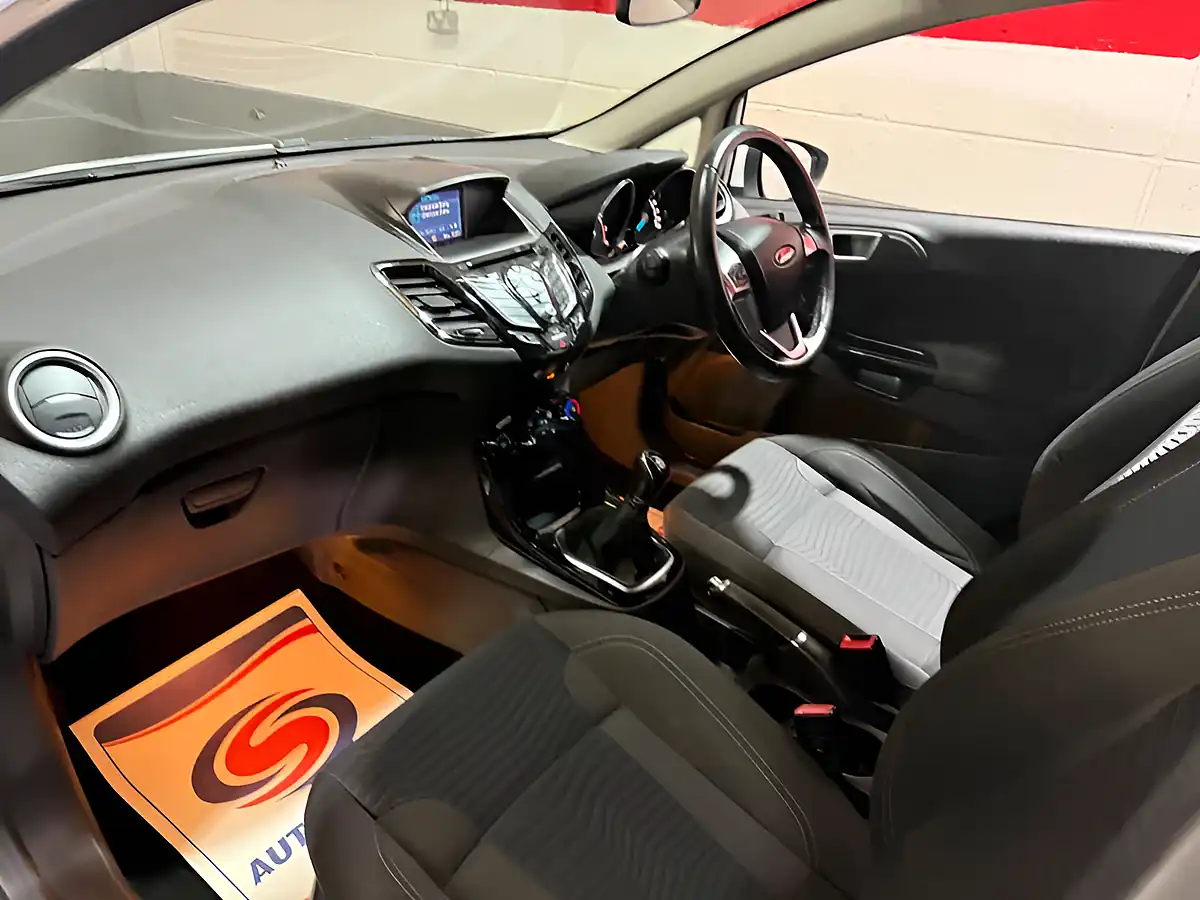 Used 2016 Ford Fiesta Zetec White - Interior and Exterior details 20