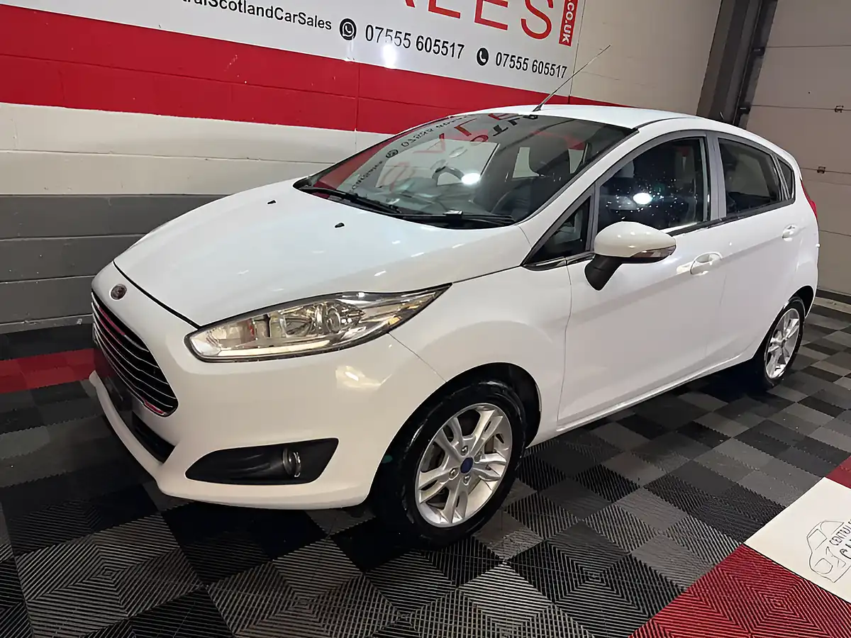 Used 2016 Ford Fiesta Zetec White - Interior and Exterior details 6