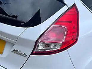 Used 2016 Ford Fiesta Zetec White - Interior and Exterior details 16