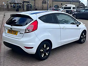 Used 2016 Ford Fiesta Zetec White - Interior and Exterior details 4