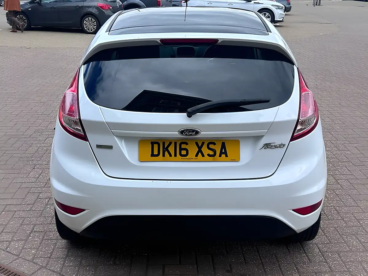 Used 2016 Ford Fiesta Zetec White - Interior and Exterior details 5