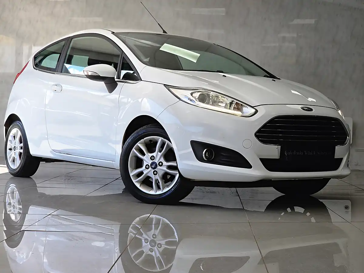 Used 2016 Ford Fiesta Zetec White - Interior and Exterior details 17
