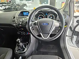 Used 2016 Ford Fiesta Zetec White - Interior and Exterior details 7