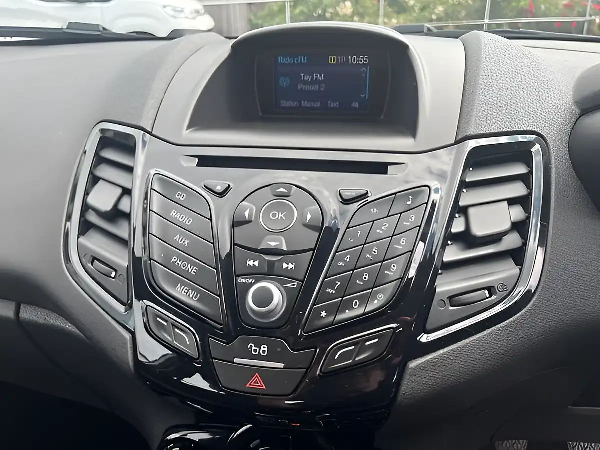 Used 2016 Ford Fiesta Zetec White - Interior and Exterior details 10