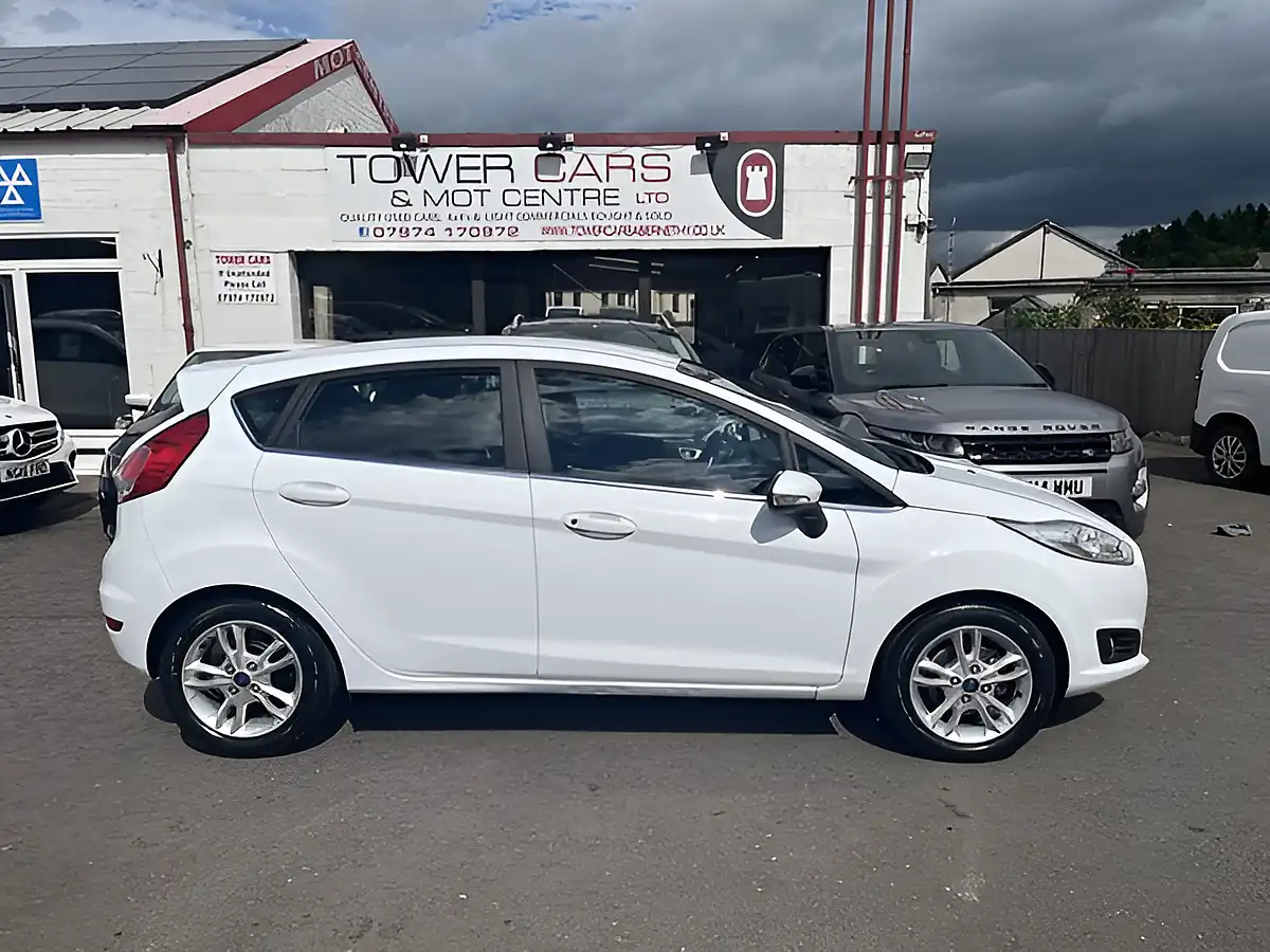 Used 2016 Ford Fiesta Zetec White - Interior and Exterior details 2