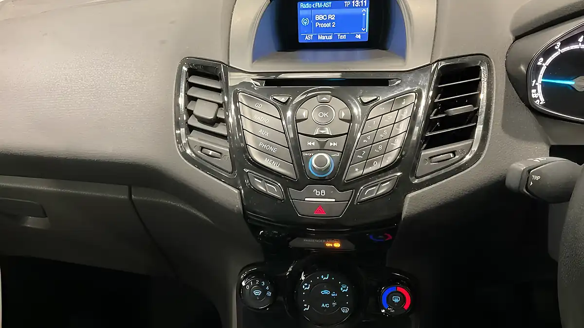 Used 2016 Ford Fiesta Zetec White - Interior and Exterior details 11