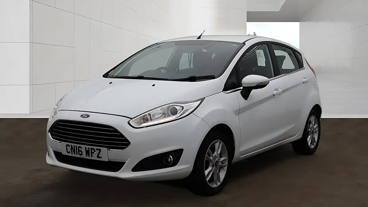 Used 2016 Ford Fiesta Zetec White - Interior and Exterior details 2