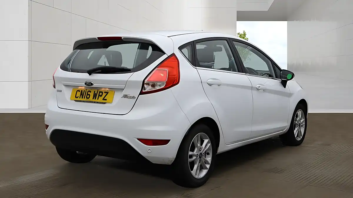 Used 2016 Ford Fiesta Zetec White - Interior and Exterior details 4