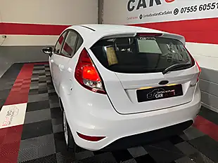 Used 2016 Ford Fiesta Zetec White - Interior and Exterior details 3