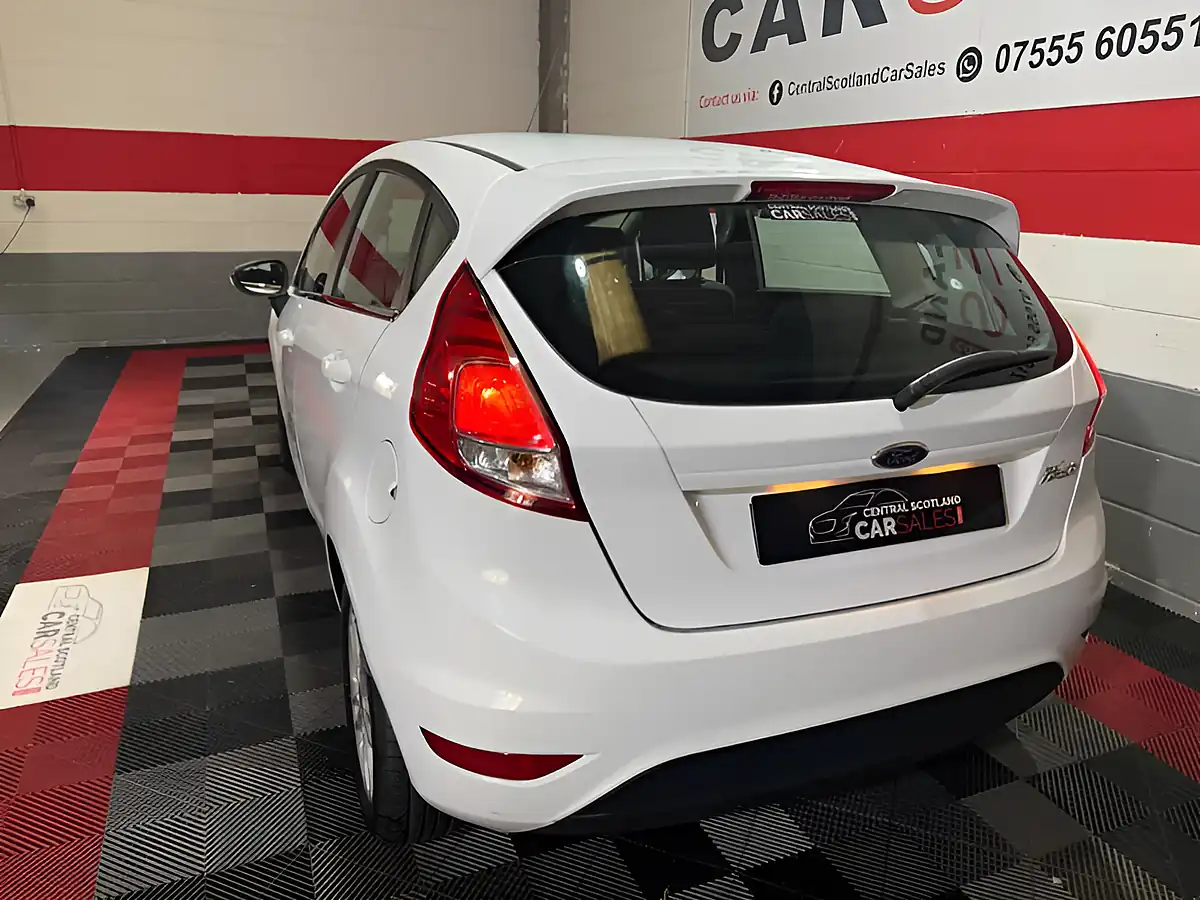 Used 2016 Ford Fiesta Zetec White - Interior and Exterior details 3