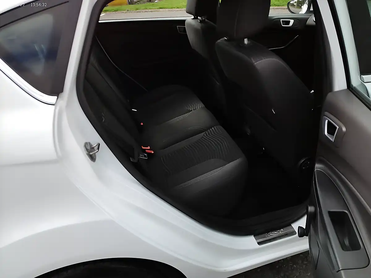 Used 2016 Ford Fiesta Zetec White - Interior and Exterior details 12