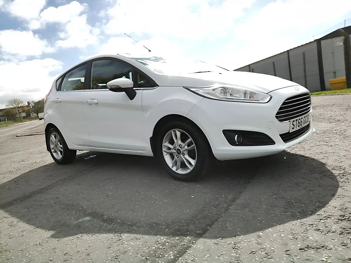 Used 2016 Ford Fiesta Zetec White - Interior and Exterior details 3