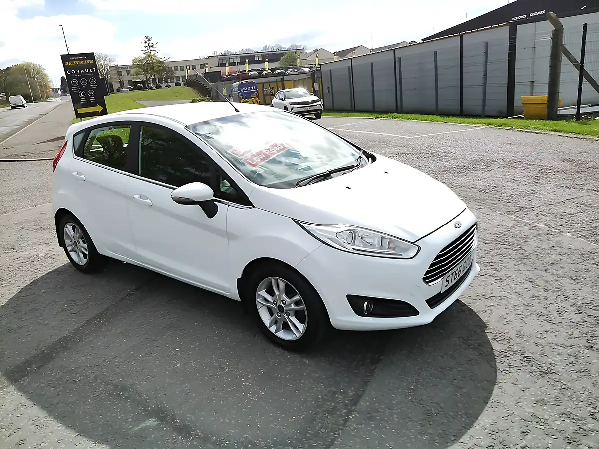 Used 2016 Ford Fiesta Zetec White - Interior and Exterior details 4