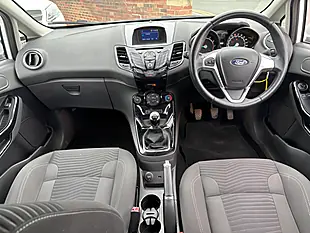 Used 2016 Ford Fiesta Zetec White - Interior and Exterior details 10
