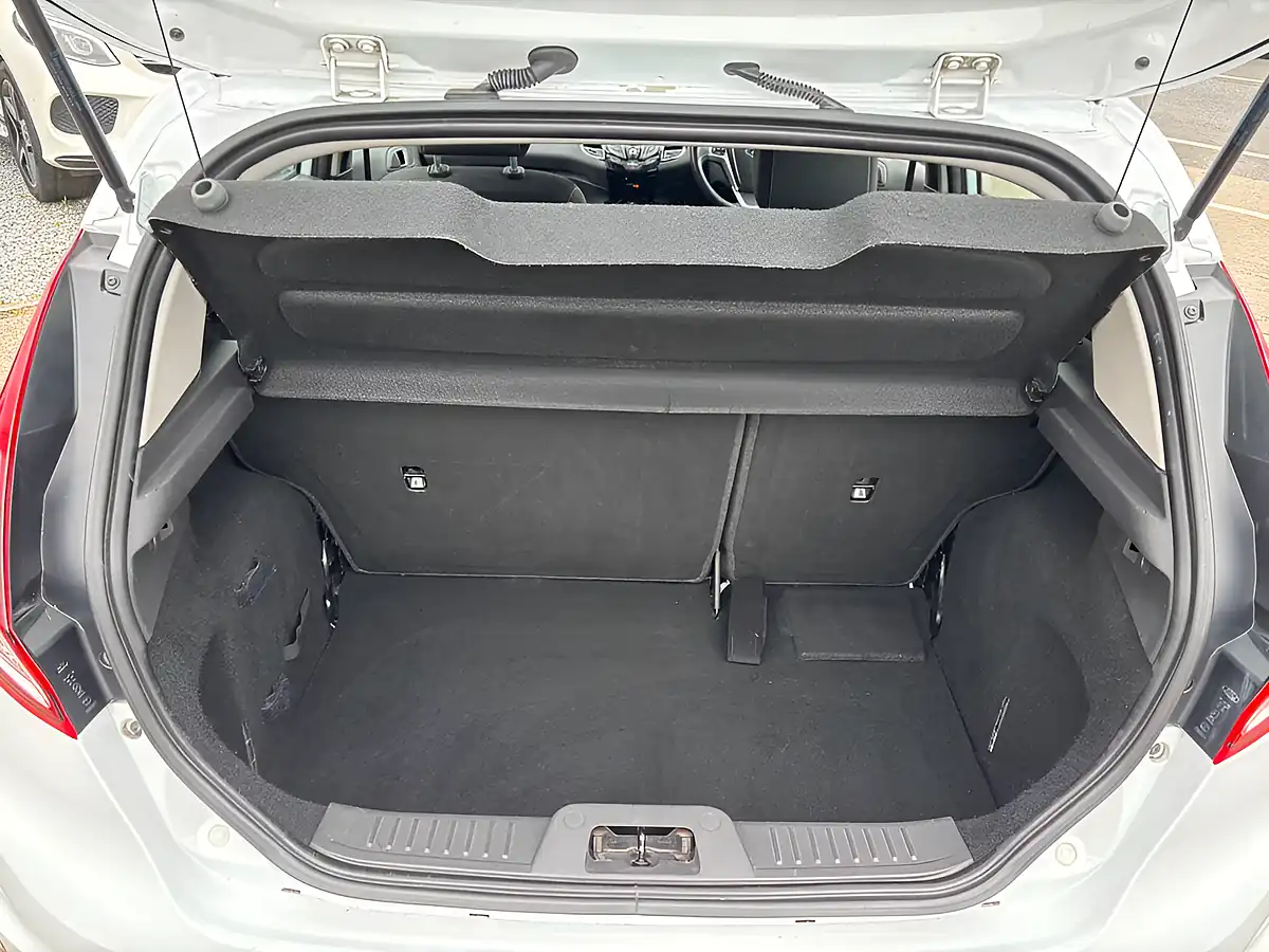 Used 2016 Ford Fiesta Zetec White - Interior and Exterior details 14