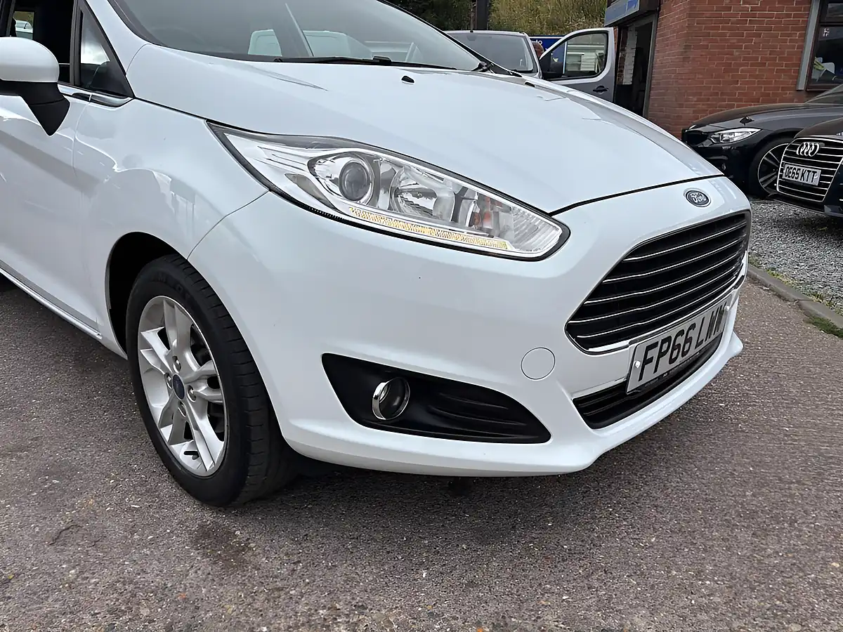 Used 2016 Ford Fiesta Zetec White - Interior and Exterior details 2