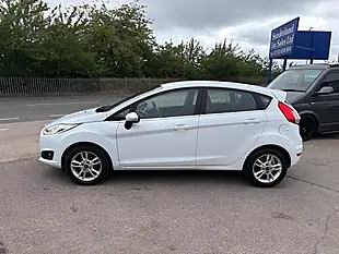 Used 2016 Ford Fiesta Zetec White - Interior and Exterior details 5